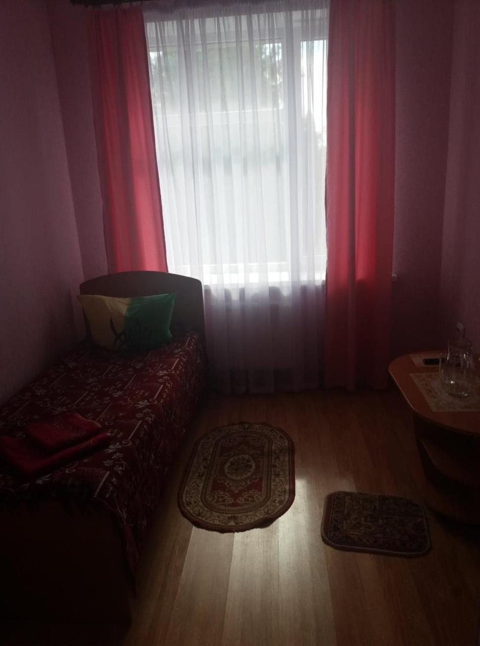 Отель Брама Hlukhiv Extérieur photo